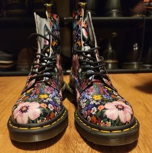Doc Marten Pascal 1460 Floral Boot